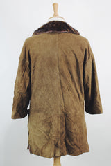 Women's vintage 1960's Emerald Fine Fashions label 3/4 arm length long tan suede mod style jacket with genuine fur trim around neck.