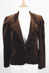 Women's vintage Modernage Sportswear Inc. label long sleeve chocolate brown velvet blazer with button front closure and double lapel.