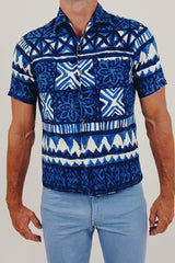 Vintage men's hawaiian print button up front
