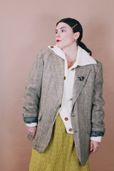 Men's vintage 1960's Harris Tweed, Made in Scotland label size large brown wool tweed blazer with buttons and two front pockets.