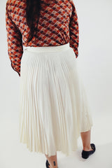 vintage printed long sleeve button up blouse with pointy collar in various brown tones back