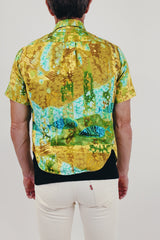 Vintage men's printed button up back