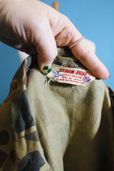 Men's or women's vintage 1970's Storm-Pruf, Seaway, Made in British Hong Kong label long sleeve button up lightweight shacket.