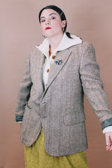 Men's vintage 1960's Harris Tweed, Made in Scotland label size large brown wool tweed blazer with buttons and two front pockets.