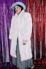 Women's vintage 1980's Avec Tu, A Luxury Fabric bu Glenoit, Union Made, Made in USA label long sleeve long length bright white faux fur coat.