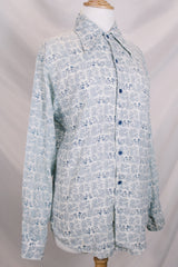 Men's or women's vintage 1970's Kennington California label long sleeve button up shirt in white with all over Disney print featuring Minnie and Mickey Mouse.