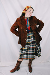 Men's or women's vintage 1970's Robert Lewis Idea label long sleeve chocolate brown suede jacket with button front closure and double lapel with a western style.