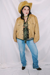 Men's or women's vintage tan colored long sleeve suede jacket by JCPenney. Popper buttons and contrast stitching and fully lined.