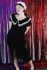 Women's vintage 1990's Jessica McClintock, Gunne Sax, Made in USA label short sleeve ankle length black velvet dress.