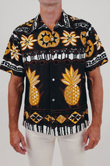 vintage men's hawaiian print button up front