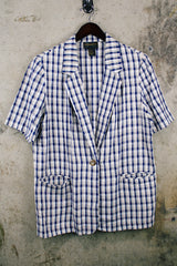 Women's vintage 1980's Requirements label short sleeve lightweight plaid print blazer in cream, white, and navy blue.