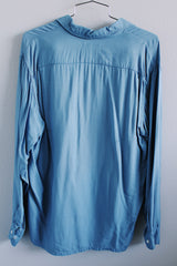 Men's vintage 1960's Penney's Towncraft label long sleeve blue button up shirt with one left chest pocket. Small embroidered golf clubs on chest.