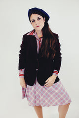 vintage maroon velvet blazer one button closure front