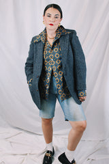 Men's vintage 1960's Nordstrom, Harris Tweed, Tailored in the USA label long sleeve button up blazer in a blue wool material. Fully lined and has brown leather buttons