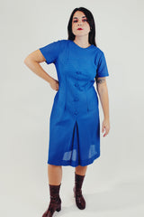 vintage 1960's short sleeve midi dress bright blue lace like material front