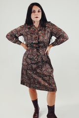 vintage long sleeve paisley printed tie waist midi dress front