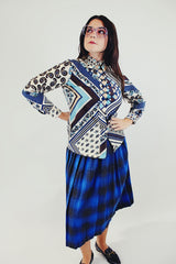 vintage long sleeve button up blouse with pointy collar brown blue and cream print front