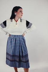 vintage cream long sleeve pullover sweater with collar and one button closure navy and maroon stripes front