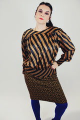 women's vintage long sleeve striped pullover blouse brown and black ruched hem and cuffs buttons on shoulder