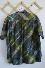 Women's or men's vintage 1970's Sportsman by Cal-Made California short sleeve printed button up shirt with collar.