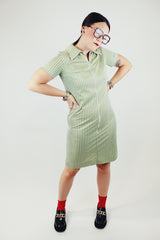 short sleeve small houndstooth print zip up knee length dress in green and white