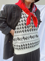 sleeveless sweater vest in white and black with houndstooth print and dog print vintage