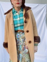 long sleeve tan ribbed coat with brown fur trim vintage women's 1960's