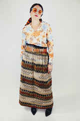 long sleeve floral printed blouse with collar and v neck vintage women's 1970's