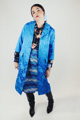 blue satin evening jacket with double lapel and no closure with floral print vintage 1960's