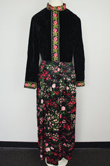 long sleeve maxi dress in black velvet and floral print vintage 1970's