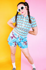 short sleeve zig zag print top with half zip front and collar brown white blue polyester women's vintage 1970's