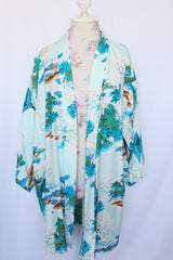 Women's vintage 1980's Excellent Quality, Made in Japan label short sleeve open front printed robe top.
