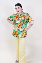 Women's or men's vintage 1970's Hawaiian Luau label short sleeve button up shirt in all over brown Hawaiian print.