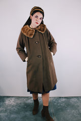 3/4 arm length brown wool long length coat with fur trim collar vintage 1950's women's