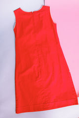 sleeveless red shift dress vintage 1960's with daisies on the two front pockets