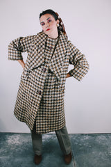 3/4 arm length brown and cream plaid wool long length button up coat vintage women's 1960's