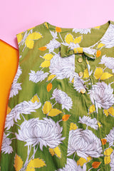 sleeveless knee length shift dress green with white floral print vintage 1970's