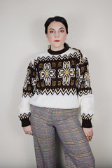 vintage 1980's Cascade label long sleeve white acrylic material pullover sweater with brown snowflake print and brown ribbed trim