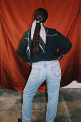 501 light wash levi's denim jeans with five button closure