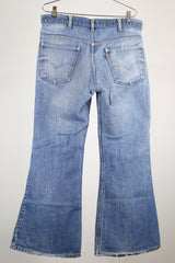 light wash flared levi's jeans SF 207 style 36 width x 31 length