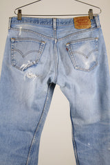 lightwash levi's 501 jeans 36 width x 31 length