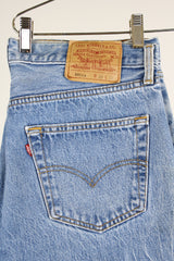 light wash 501 levi's jeans 36 width 32 length button front closure