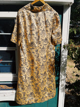 short sleeve gold silky printed dress knee length vintage 1960's with collar and v neck