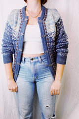 long sleeve blue printed norwegian sweater with silver clasp buttons vintage 1980's