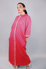 ankle length pink quilted duster robe 1960's vintage with white lace trim