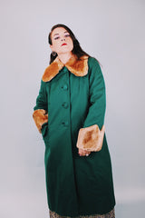knee length long sleeve wool green coat with brown faux fur collar and trim on cuffs 1940's vintage