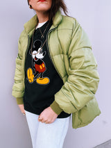 long sleeve vintage 1970's army green puffer jacket that zips up the front