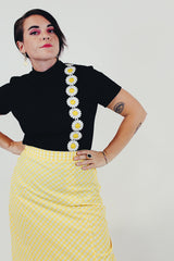 vintage black tee with daisy print