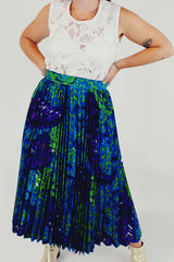 paisley vintage printed accordion pleated skirt front