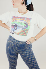 short sleeve white 1988 grateful dead vintage tour tee with front and back graphic